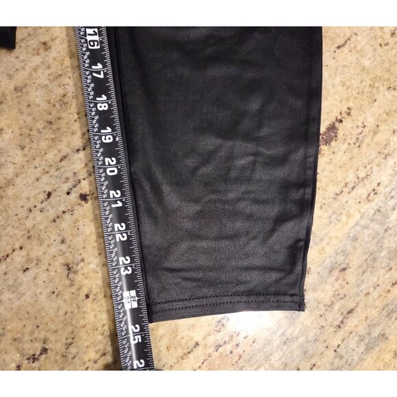 New! Terra & Sky Women's Plus Size 2X Fitted Legging Black Faux Leather Pull-On - Picture 5 of 14